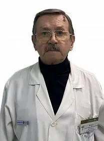 Врач Юмаев Александр Васильевич